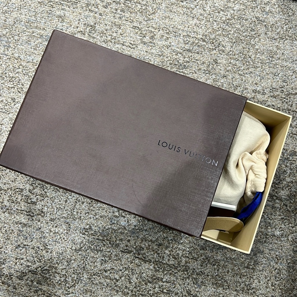 Louis Vuitton Front Row Sneaker size 34.5